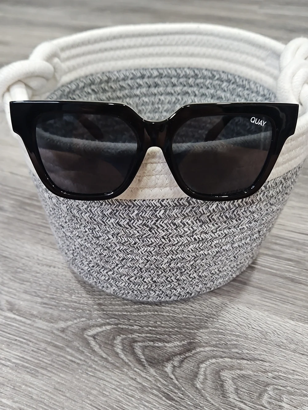 Quay PSA 125 Polorized CAT 3 Sunglasses Black